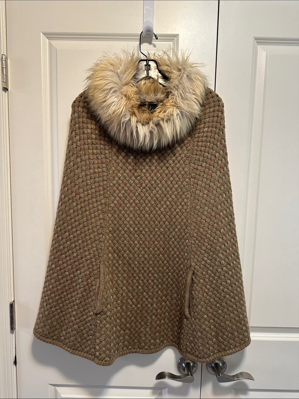 Steve Madden Brown Knit Cape Poncho with Faux Fur Collar hints of red, green